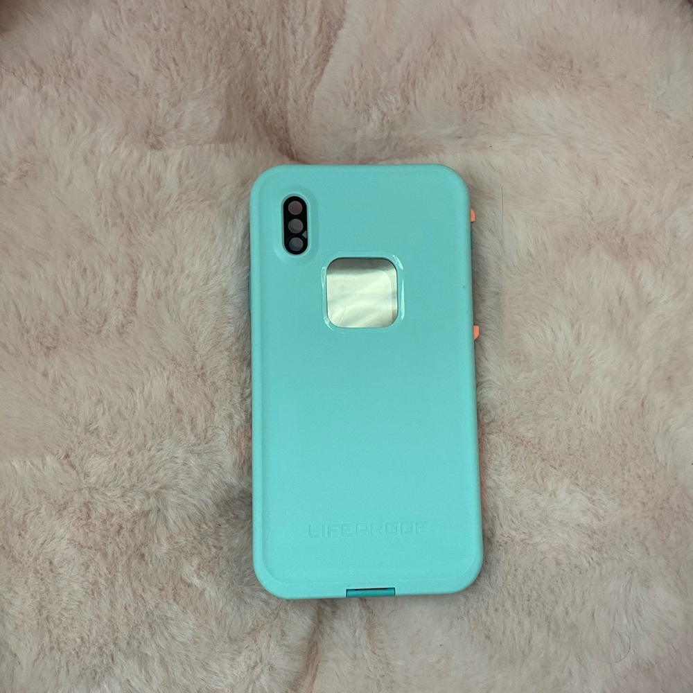 IPhone X Lifeproof case